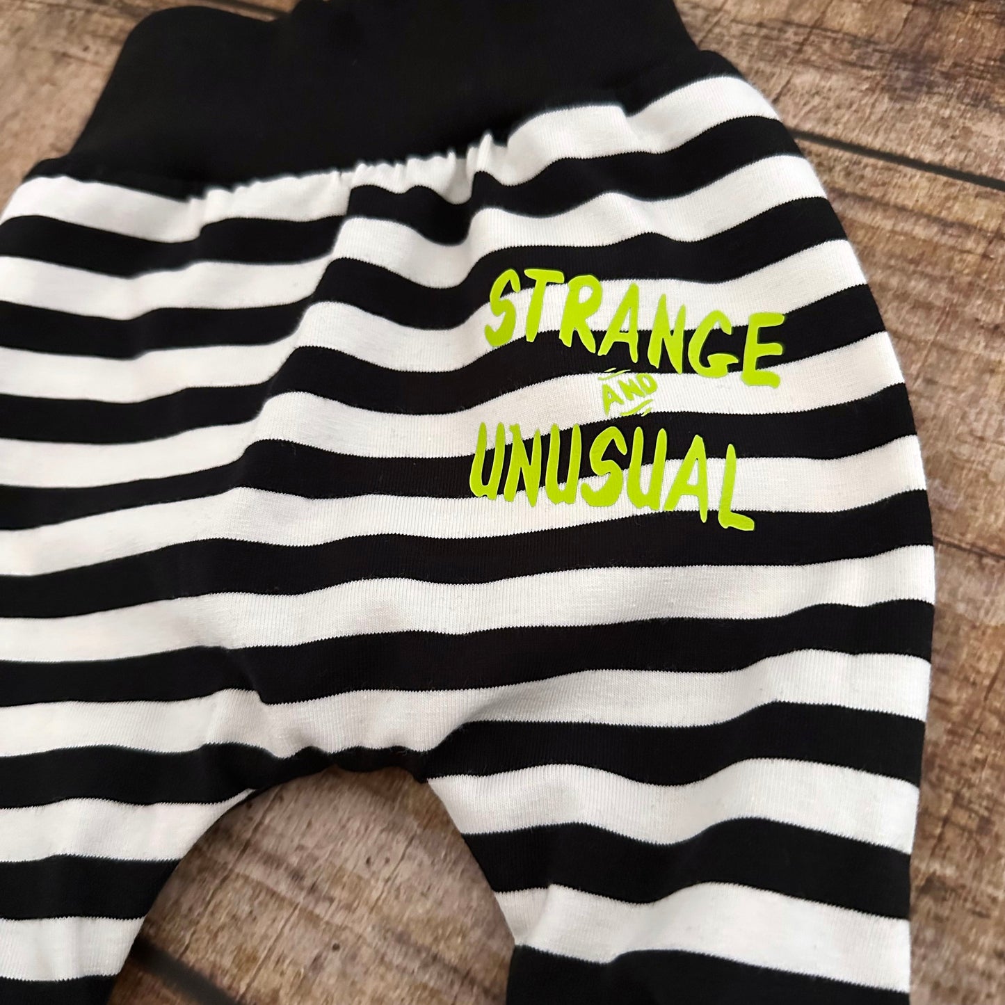 Babyhose Halloween Jogger Strange&Unusual