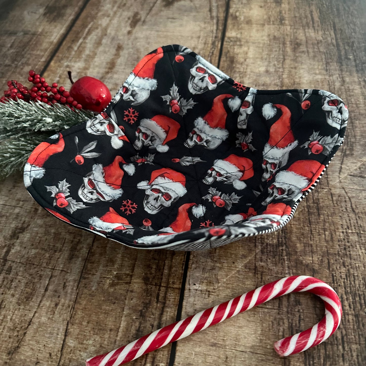 Bowl Cozy Dark Santa - Wärmeschutz-Untersetzer für heiße Schüsseln