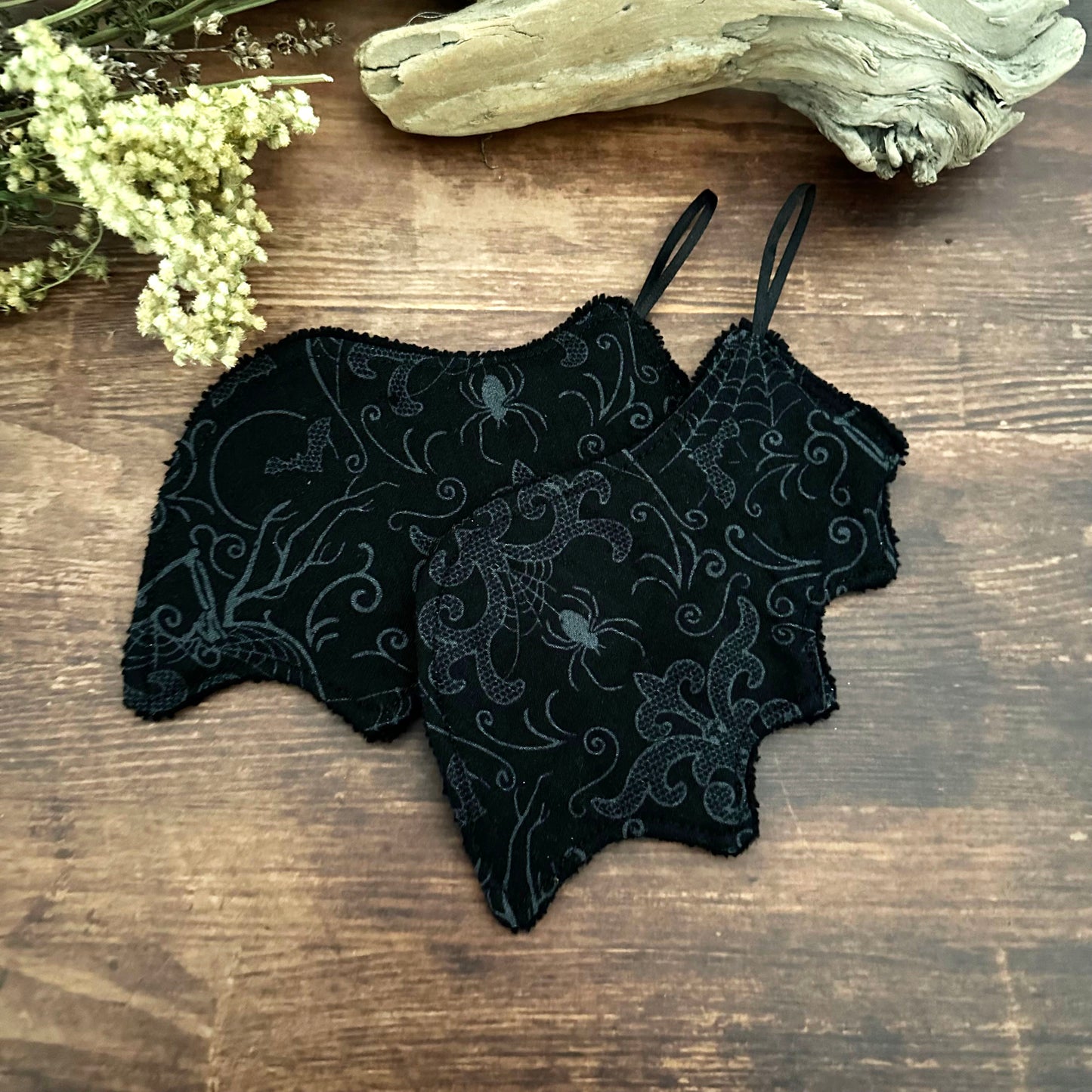 Abschminkpads Fledermaus Gothic Darkness waschbare Reinigungspads 2er-Set
