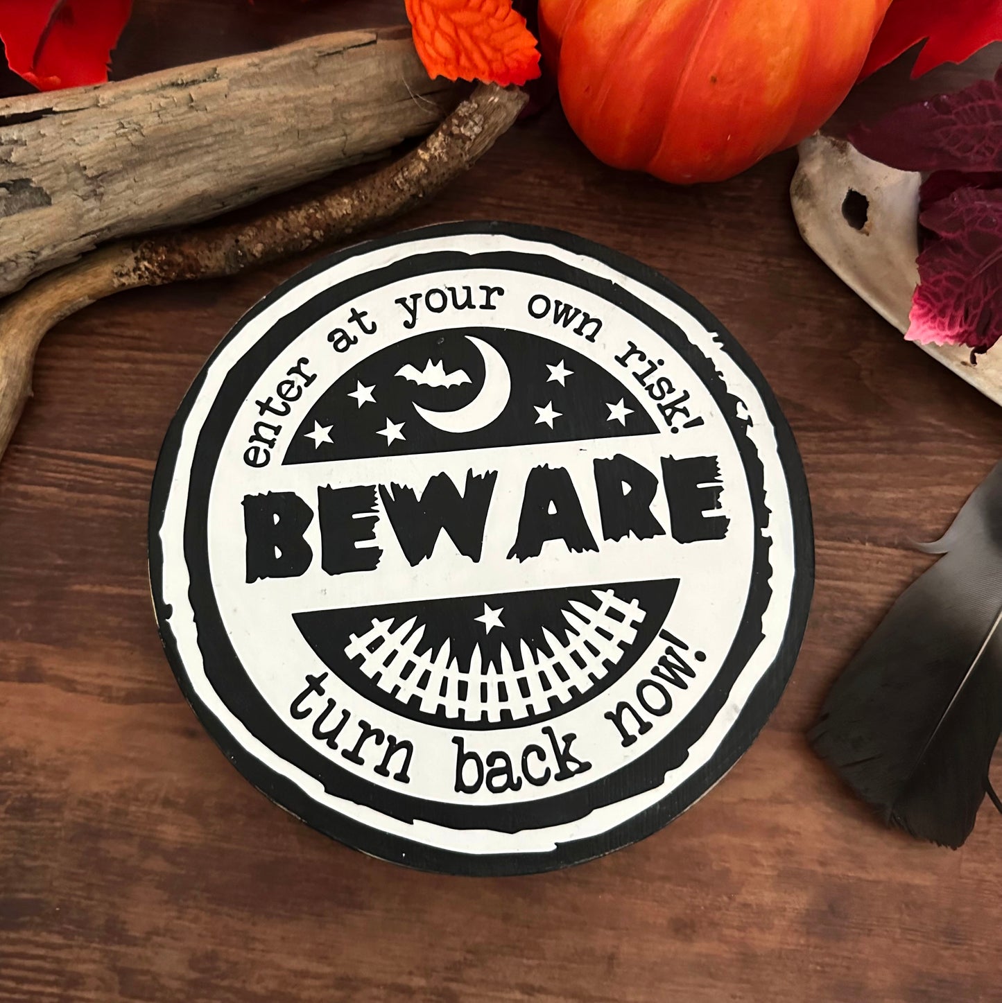 Holzschild Farmhouse-Style BEWARE Spooky Halloween