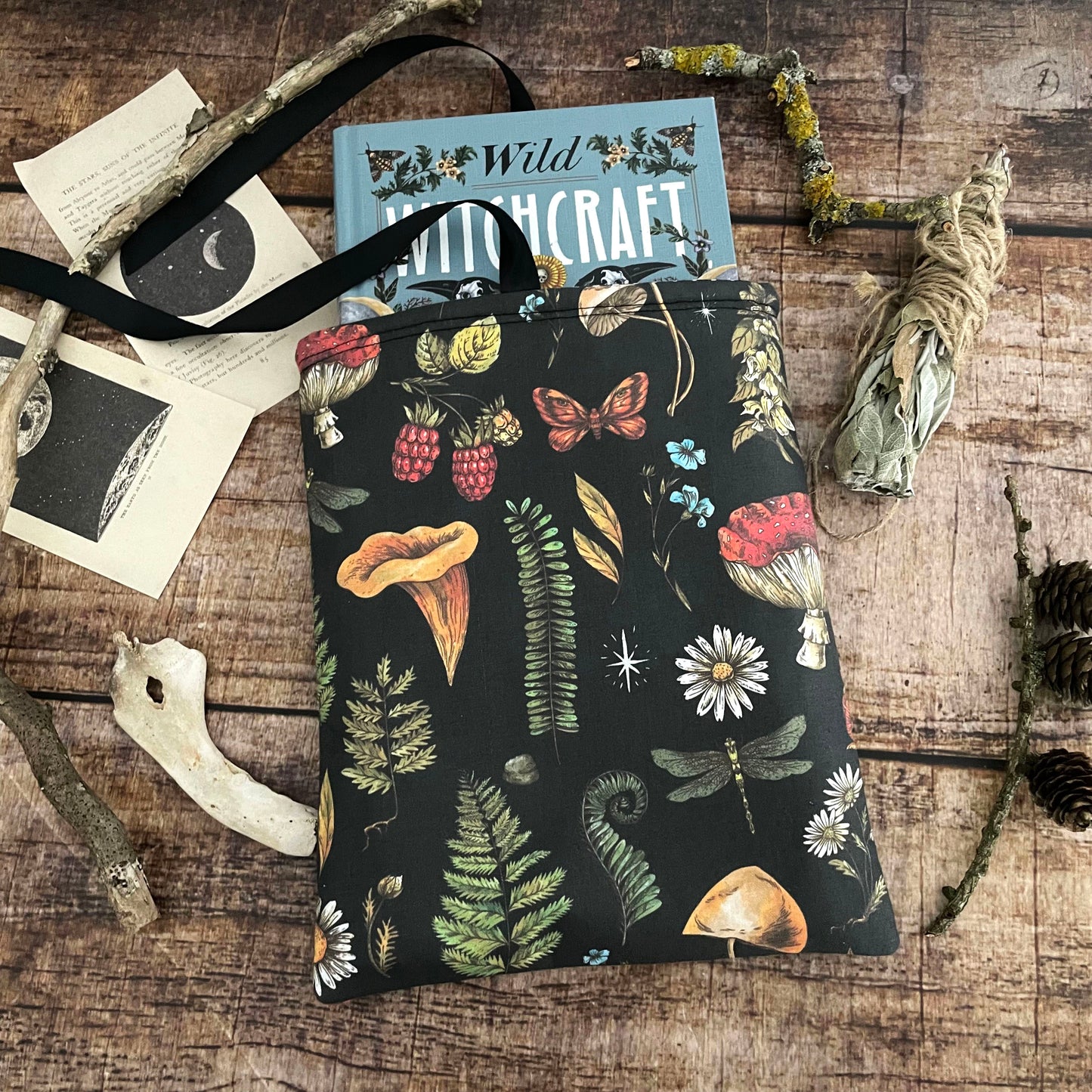 Büchertasche Buchhülle Pilze A5 cottagecore