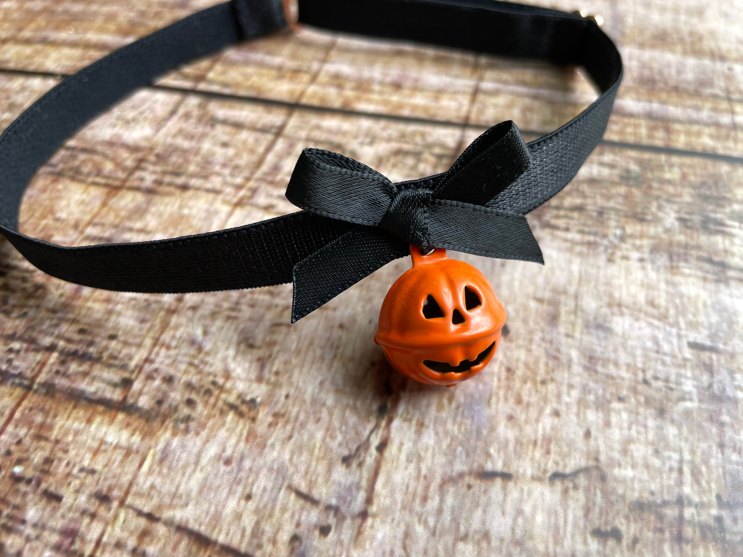 Choker Kürbis Glöckchen Halsband schwarz Halloween