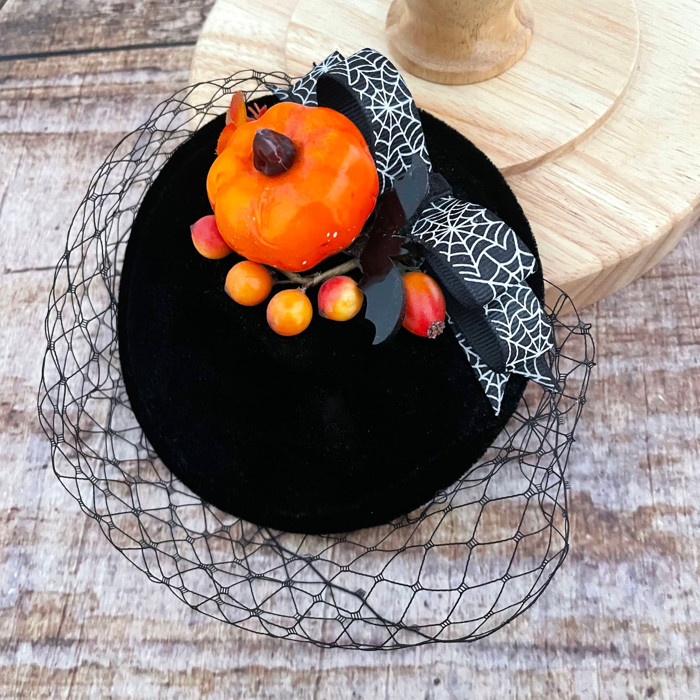 Fascinator Herbstliebe Headpiece Samt Halloween