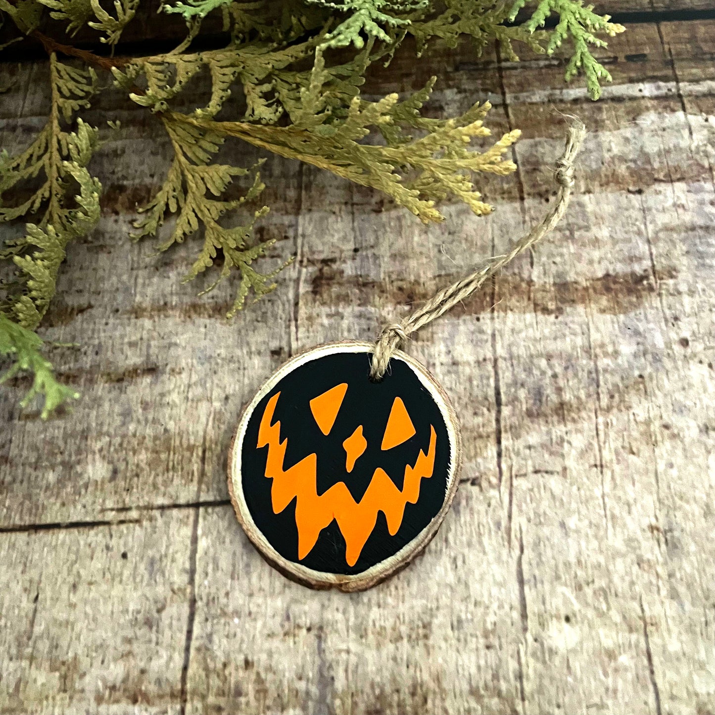 Creepmas Holz Ornament Anhänger Pumpkin Face