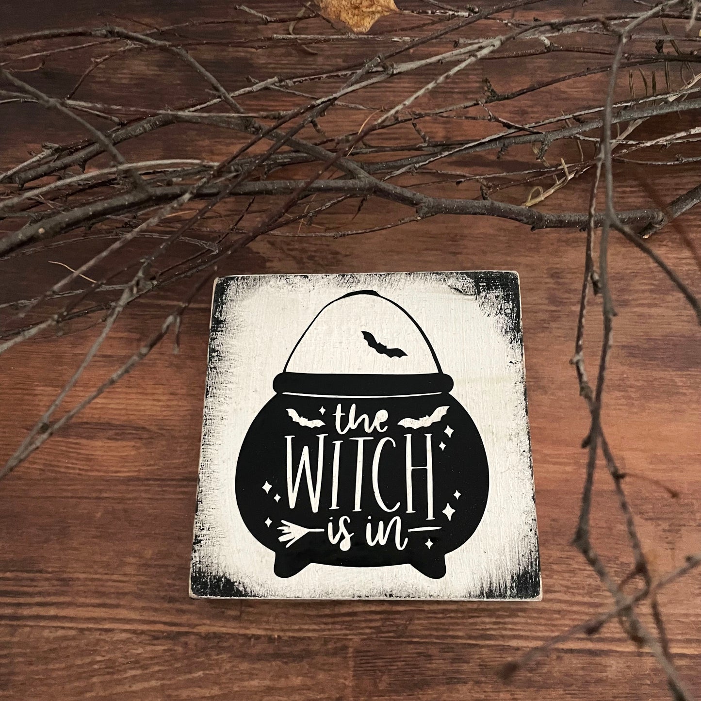 Mini Holzschild Block The witch is in Halloween