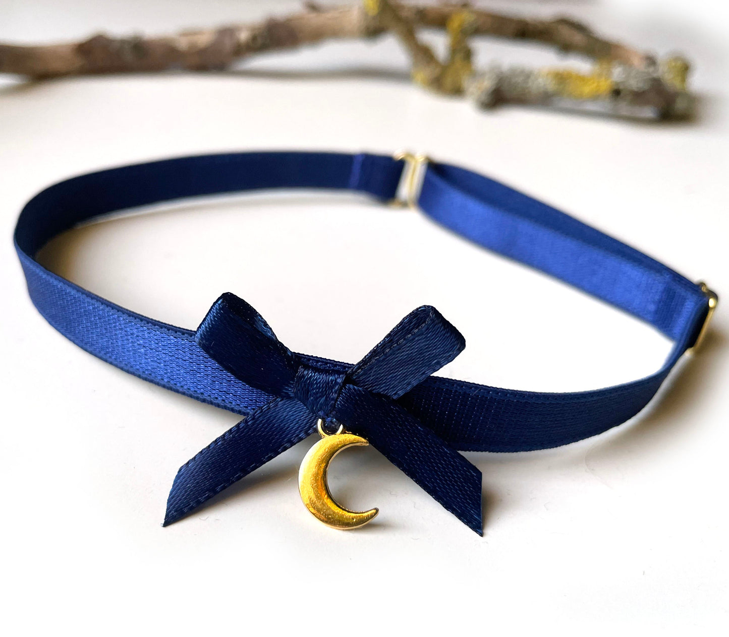 Choker Celestial Moon Halsband dunkelblau gold
