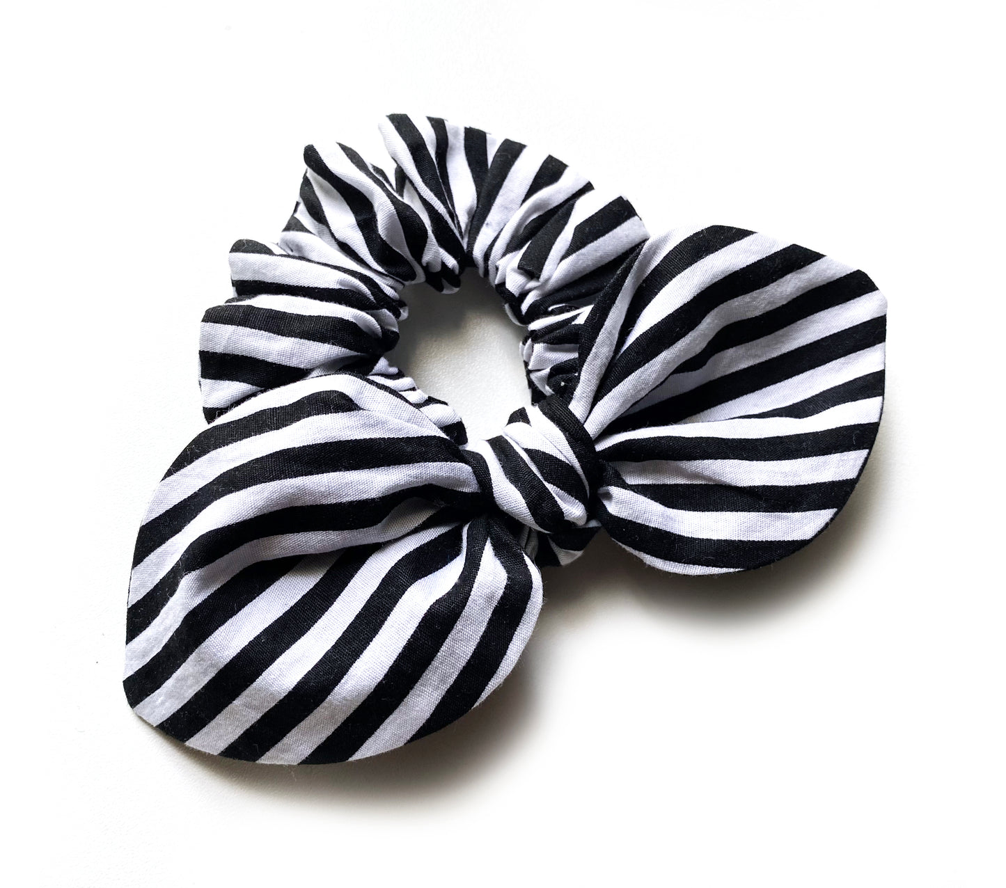 Scrunchie mit Schleife Streifen schwarz weiß