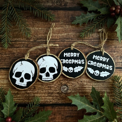 Creepmas Holz Ornament Anhänger Totenkopf