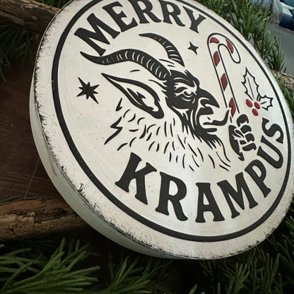 Merry Krampus – Rundes Holzschild für Creepmas