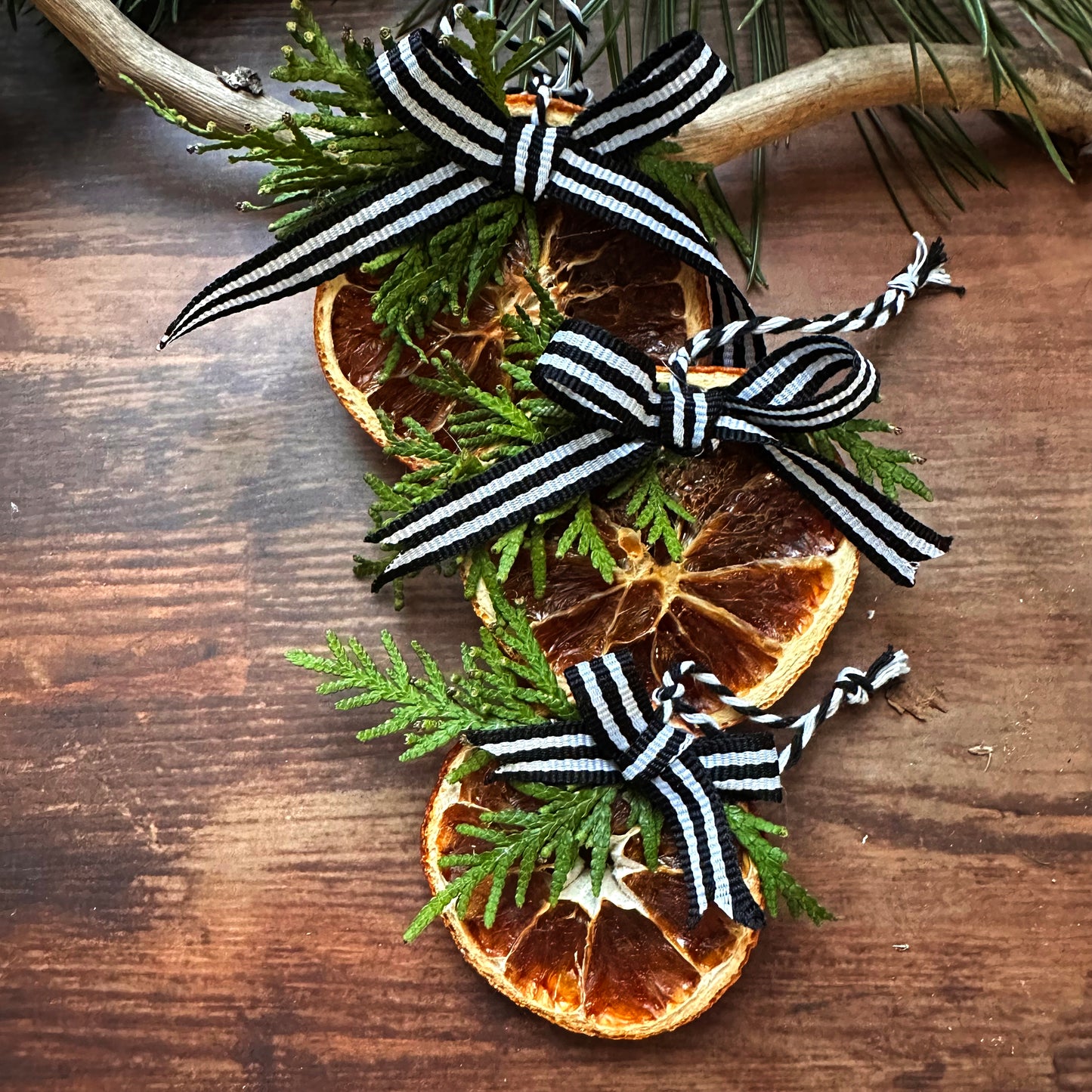 3er Set Yule Orangen Ornament – Handmade Dark Witchy Winter Charm