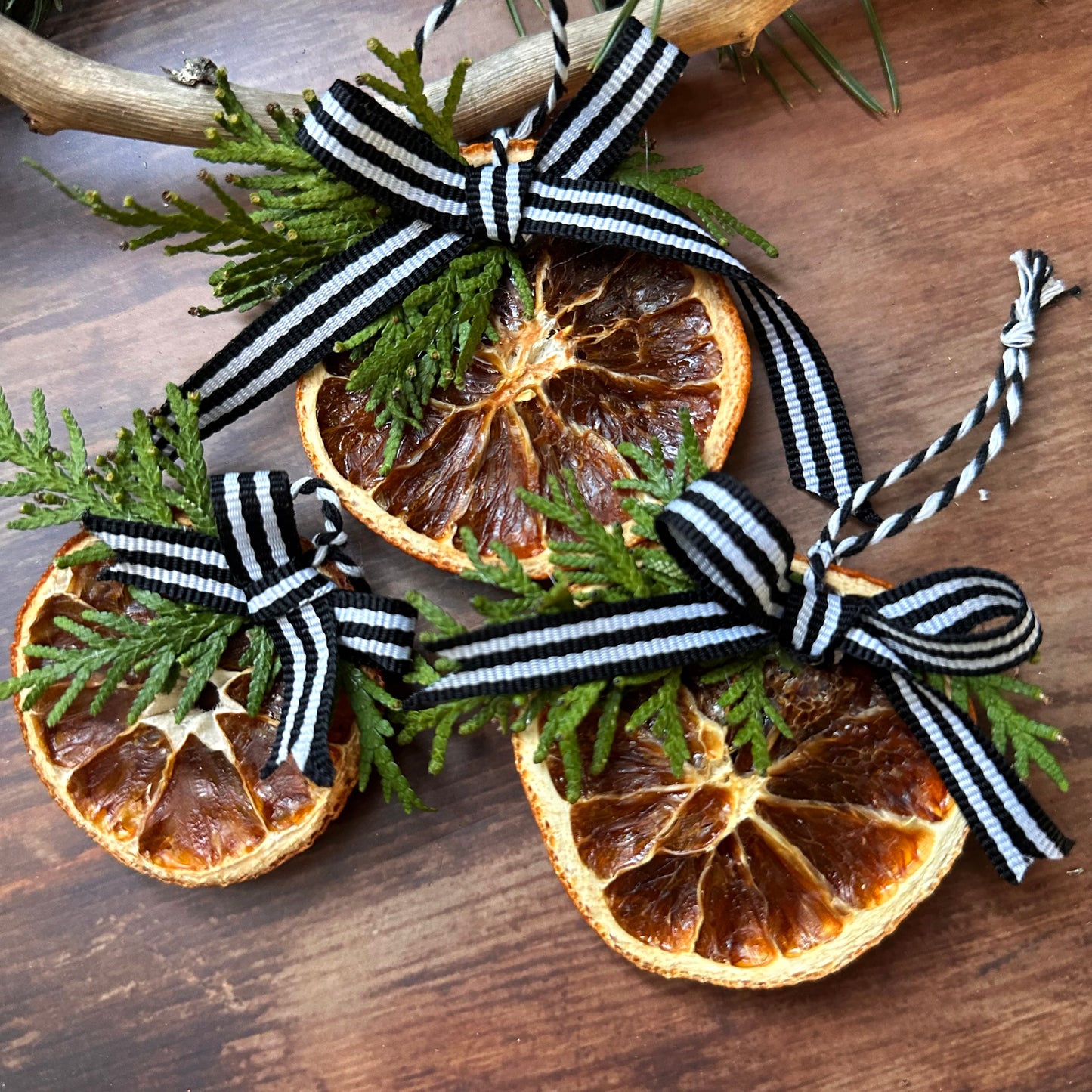 3er Set Yule Orangen Ornament – Handmade Dark Witchy Winter Charm