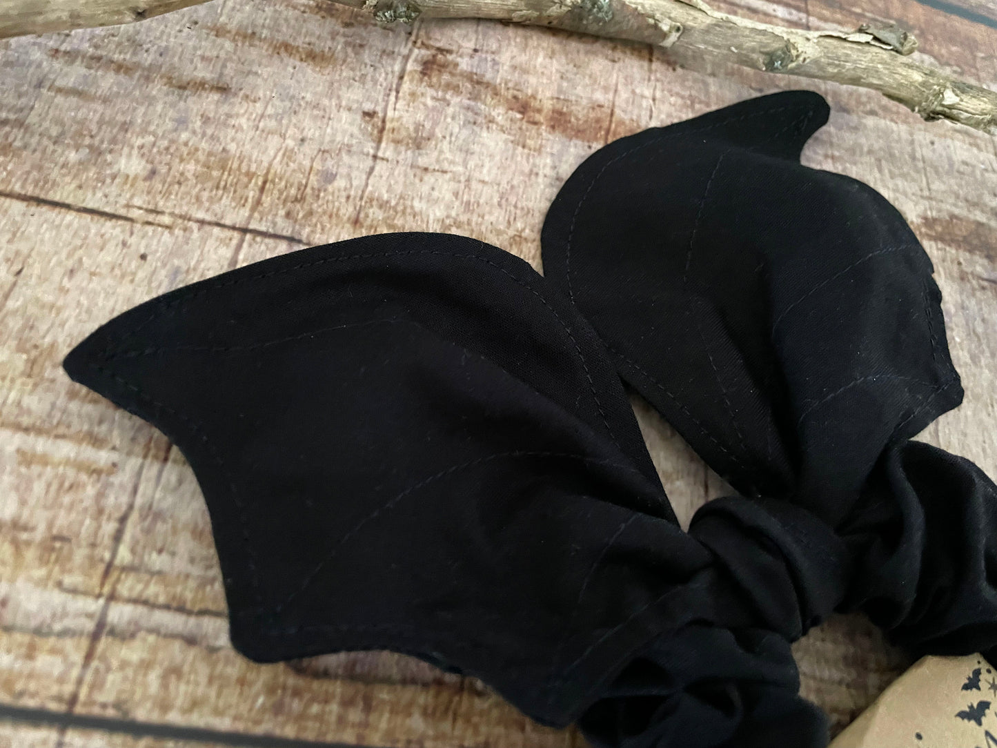 Scrunchie mit Schleife Fledermaus schwarz gothic