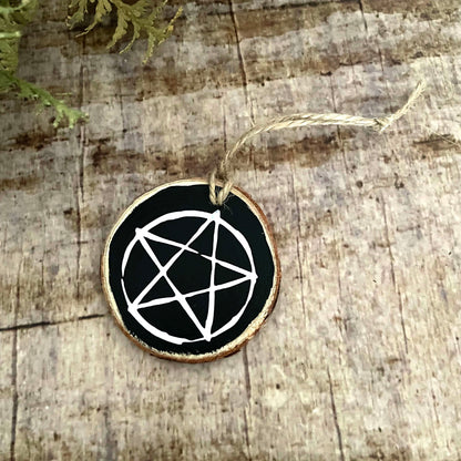 Creepmas Holz Ornament Anhänger Pentagram Witchmas