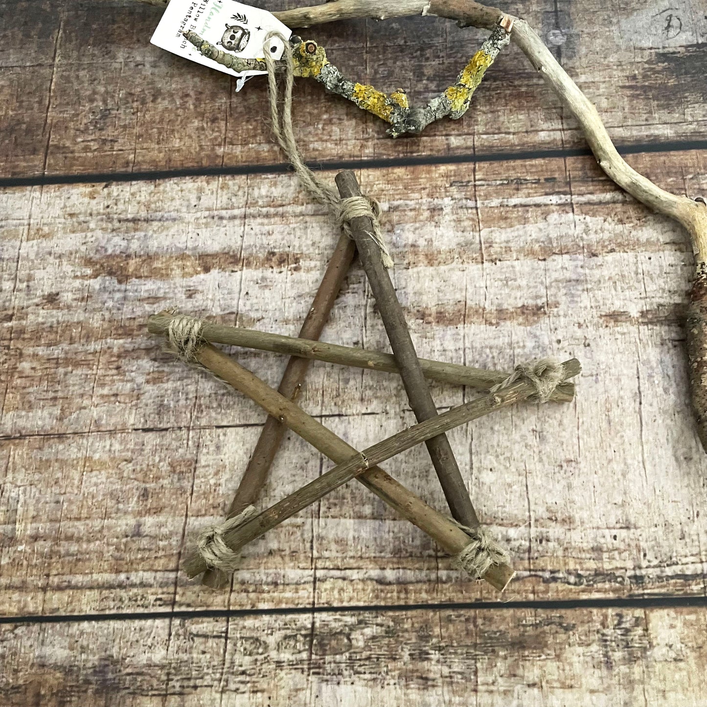 Hängedekoration Pentagram aus Weidenzweigen 20cm