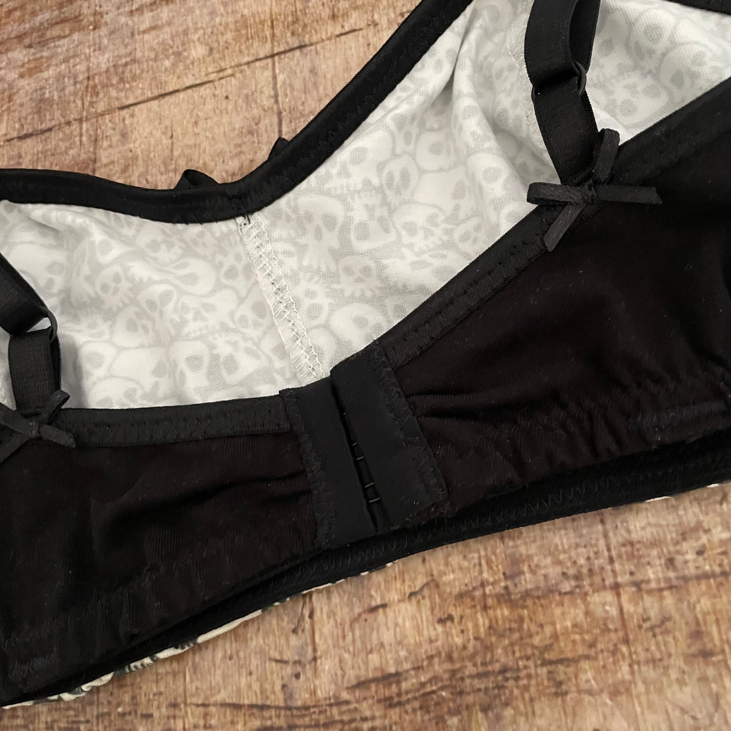 Bralette Soft BH aus Jersey SKULLS