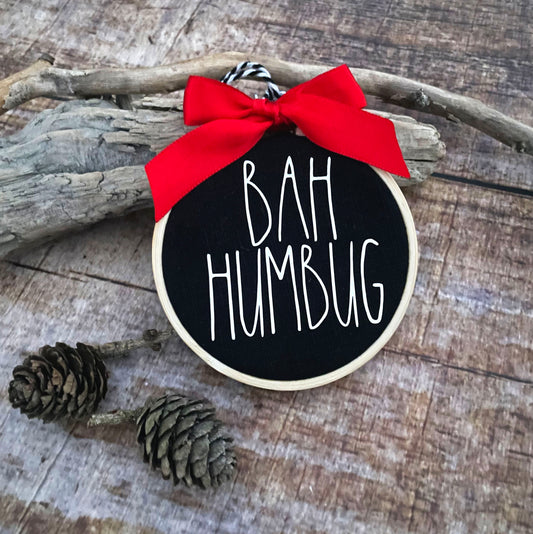 Stickrahmen Ornament BAH HUMBUG Creepmas Weihnachten