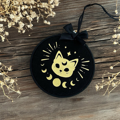 Stickrahmenbild Ornament Magic Cat Wanddeko