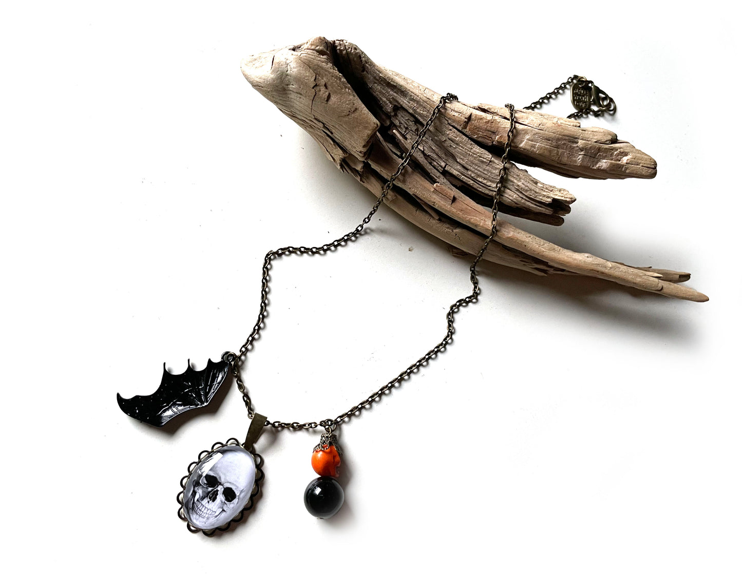 Halskette mit Anhänger Totenkopf Halloween