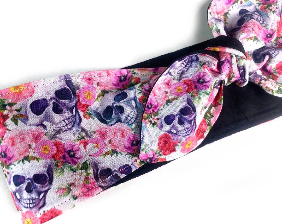 Haarband Rockabilly Flower Skull Bandana Totenköpfe - Madness United Shop