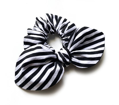 Scrunchie mit Schleife Streifen schwarz weiß 