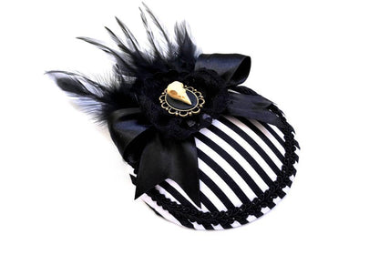 Fascinator Gothic Schädel Federn 